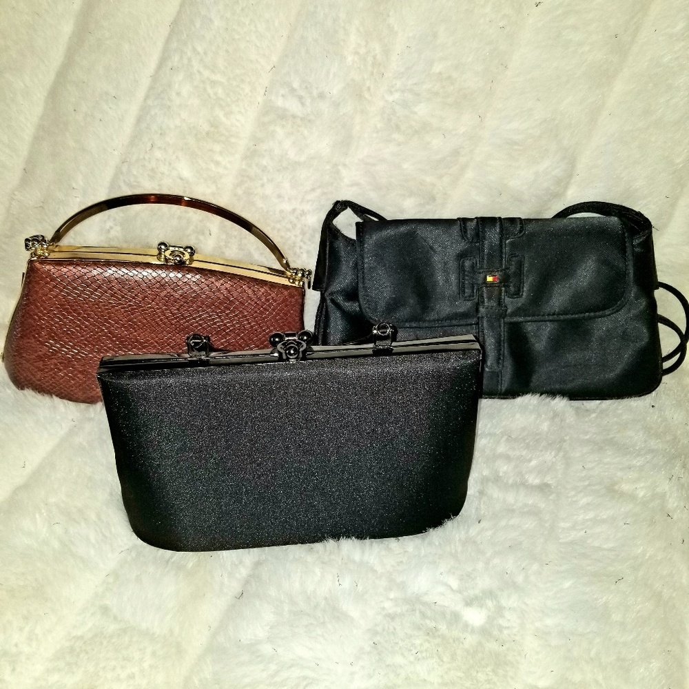 Assorted purse bundle